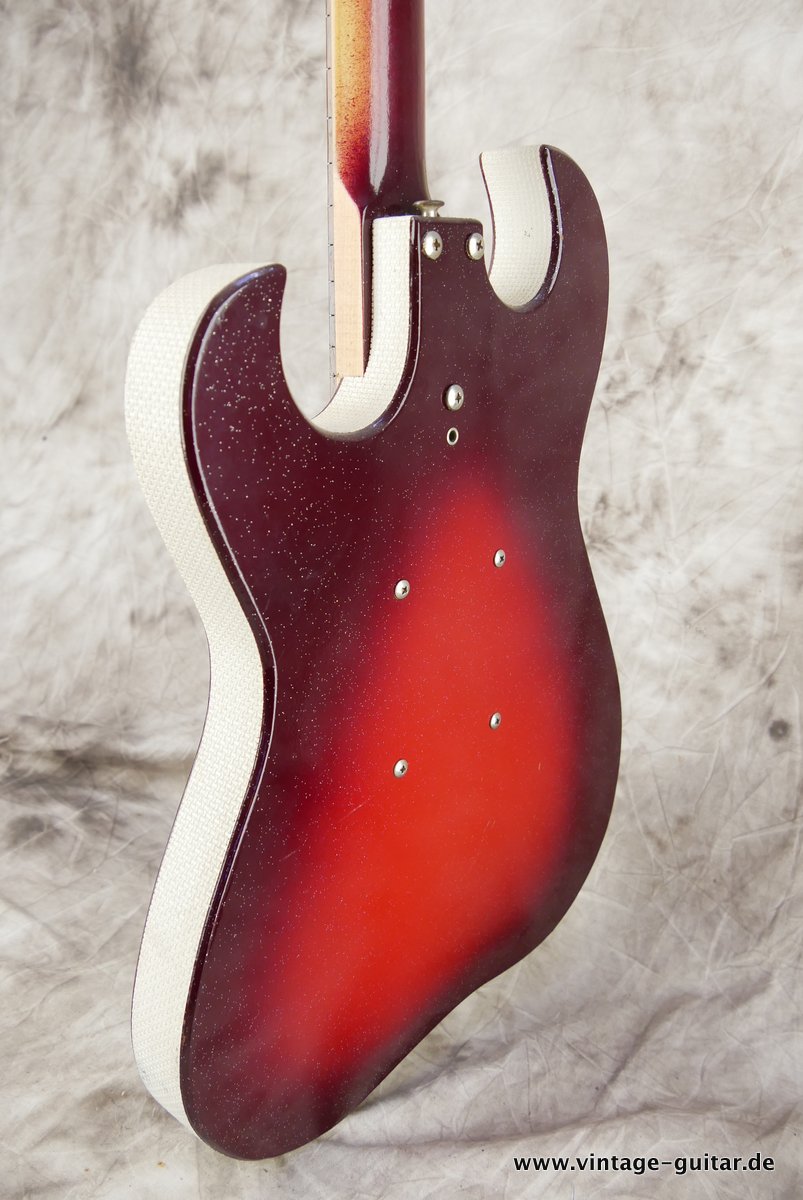 Danelectro-Silvertone-1963-modell-1457-008.JPG