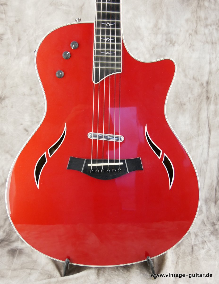 Taylor-T5-C-guitar-2006-002.JPG