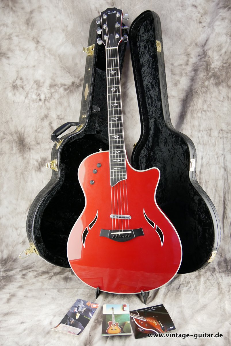 Taylor-T5-C-guitar-2006-017.JPG