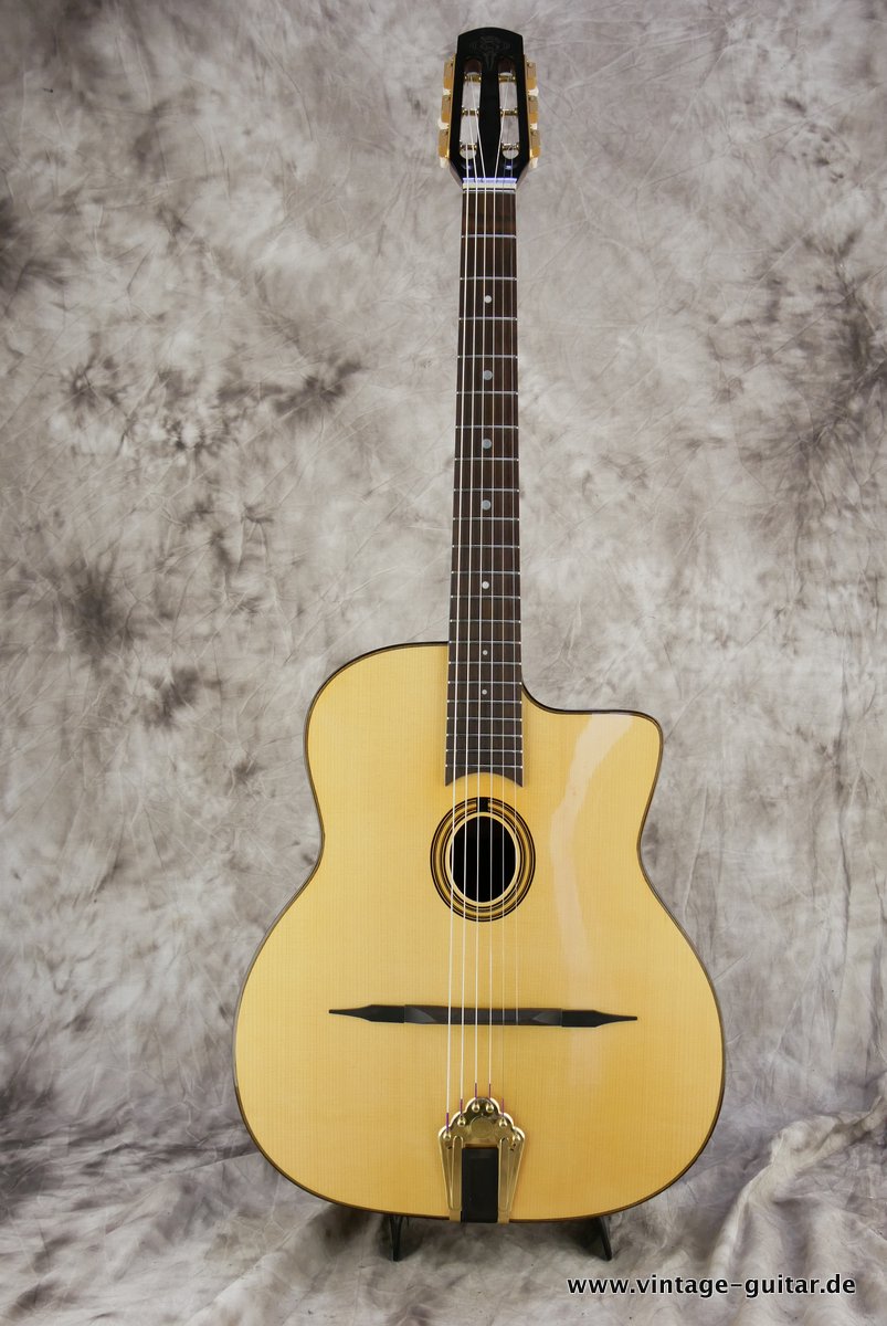 Altamira-M01-2007-Django-style-guitar-001.JPG