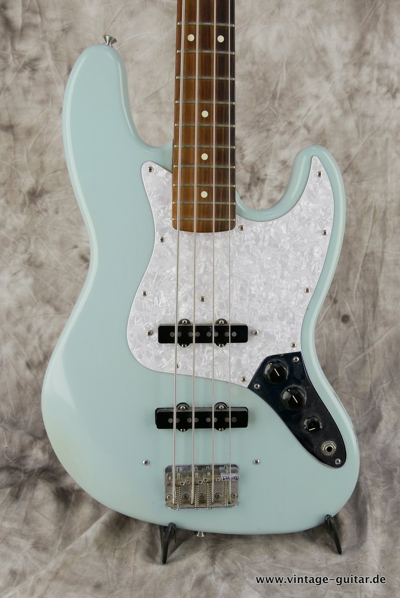 Fender_Jazz_Bass_Sonic_Blue_2003-003.JPG