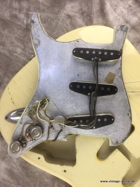 Fender-Stratocaster-1962-olympic-white-slabboard-022.JPG