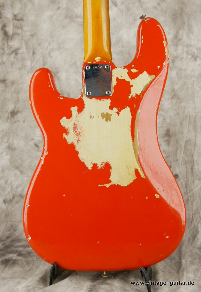 Fender-Precision-Bass-1965-fiesta-004.JPG
