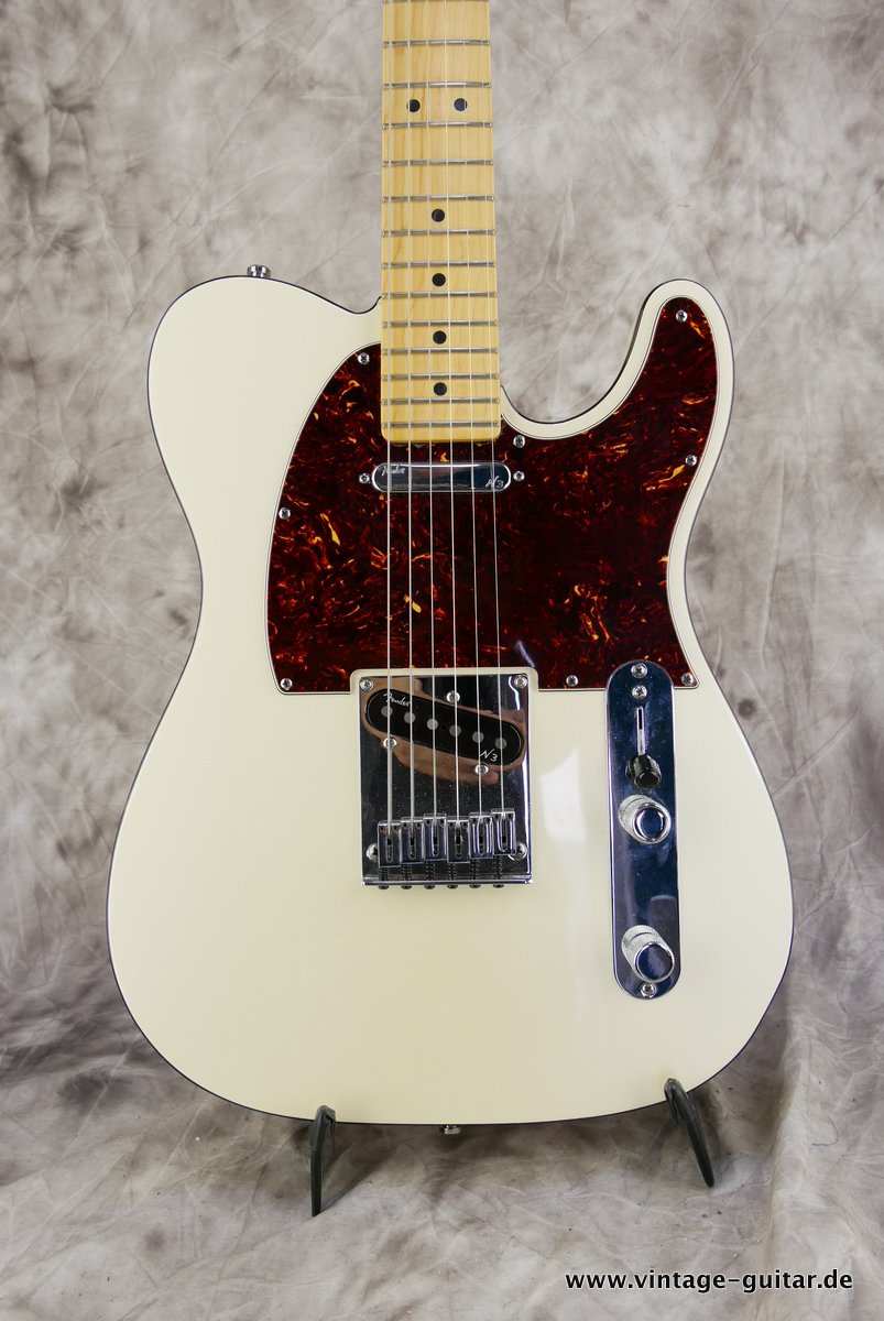 Fender-Telecaster-Deluxe-60th-Anniversary-white-binding-2011-002.JPG
