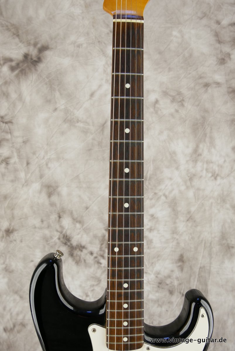 Fender_Stratocaster_MIJ_black_1985-011.JPG