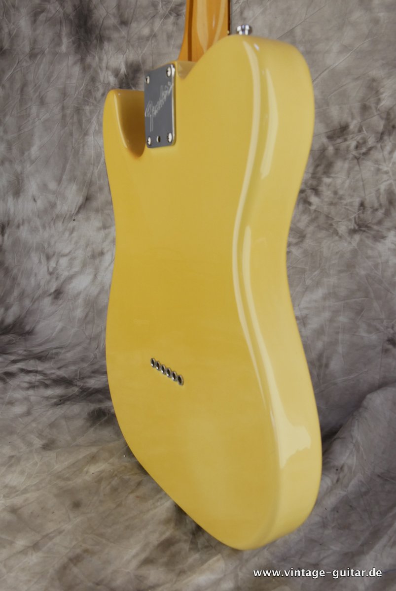 Fender-Telecaster-Anerican-Standard-white-1988-007.JPG