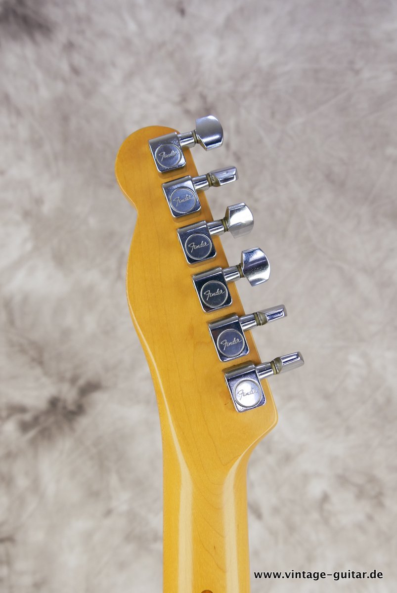 Fender-Telecaster-Anerican-Standard-white-1988-009.JPG