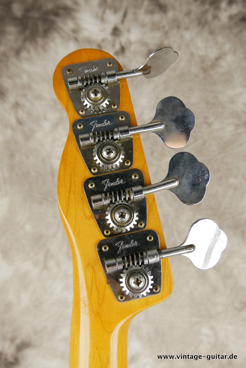 Fender-Telecaster-Bass-1968-blonde-010.JPG