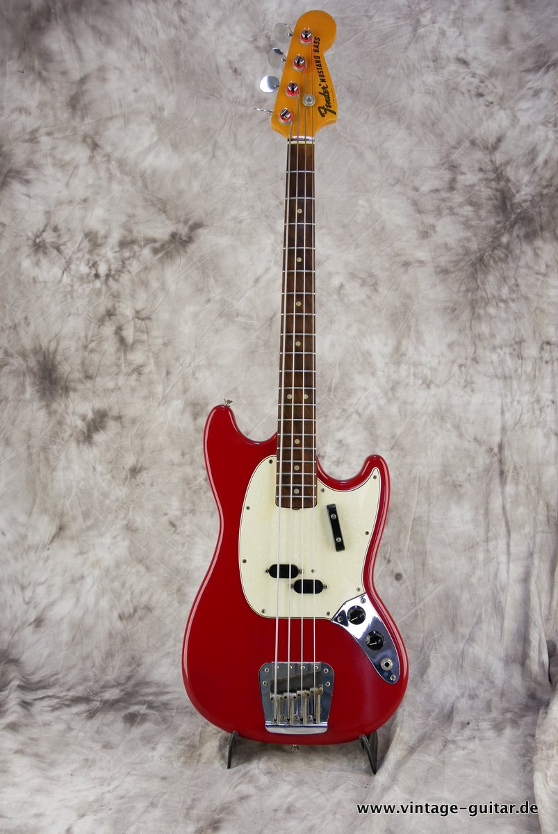 Fender-Mustang-Bass-1966-dakota-red-001.JPG