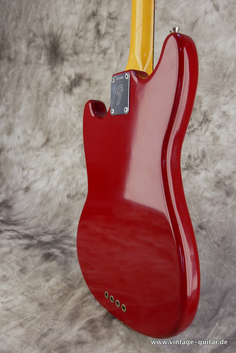Fender-Mustang-Bass-1966-dakota-red-007.JPG