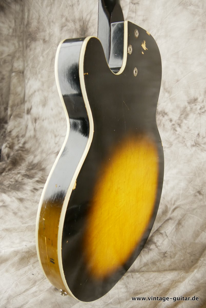 Harmony-Bass-H22-1962-006.JPG