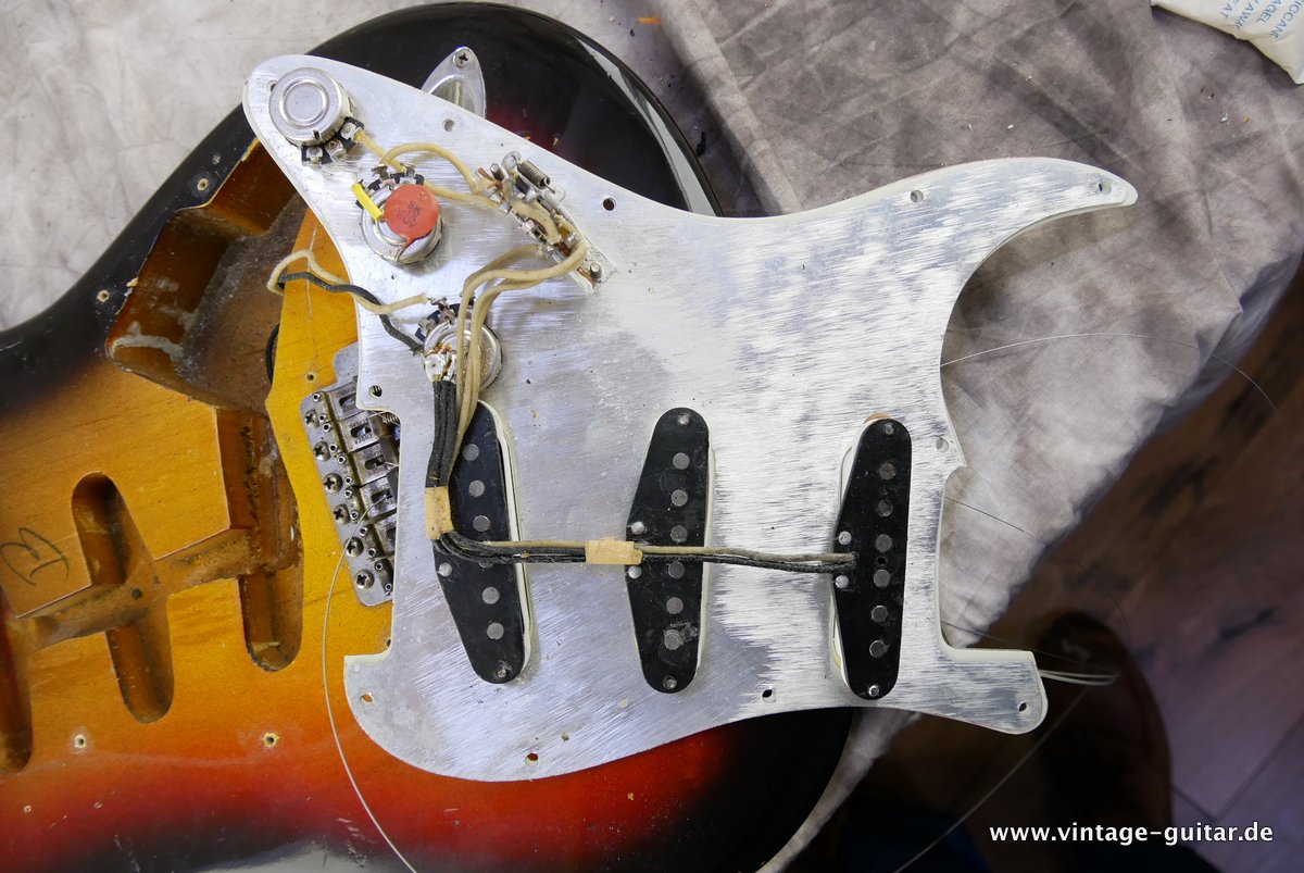 Fender-Stratocaster-1963-sunburst-all-original-024.JPG