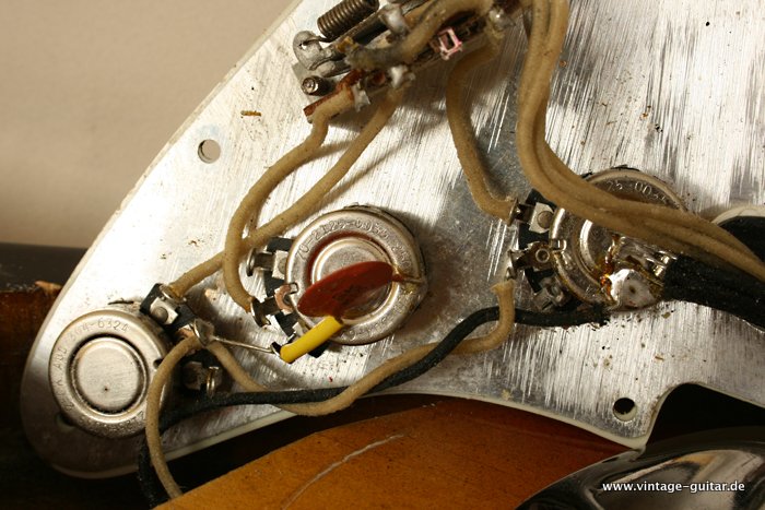 Fender-Stratocaster-1963-sunburst-all-original-035.jpg