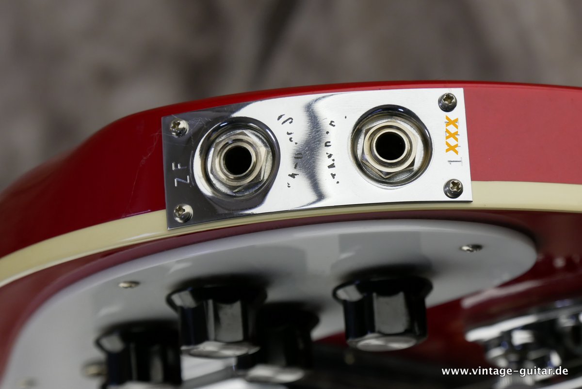 img/vintage/3509/Rickenbacker_4001_stereo_metallic_red_1986-011.JPG