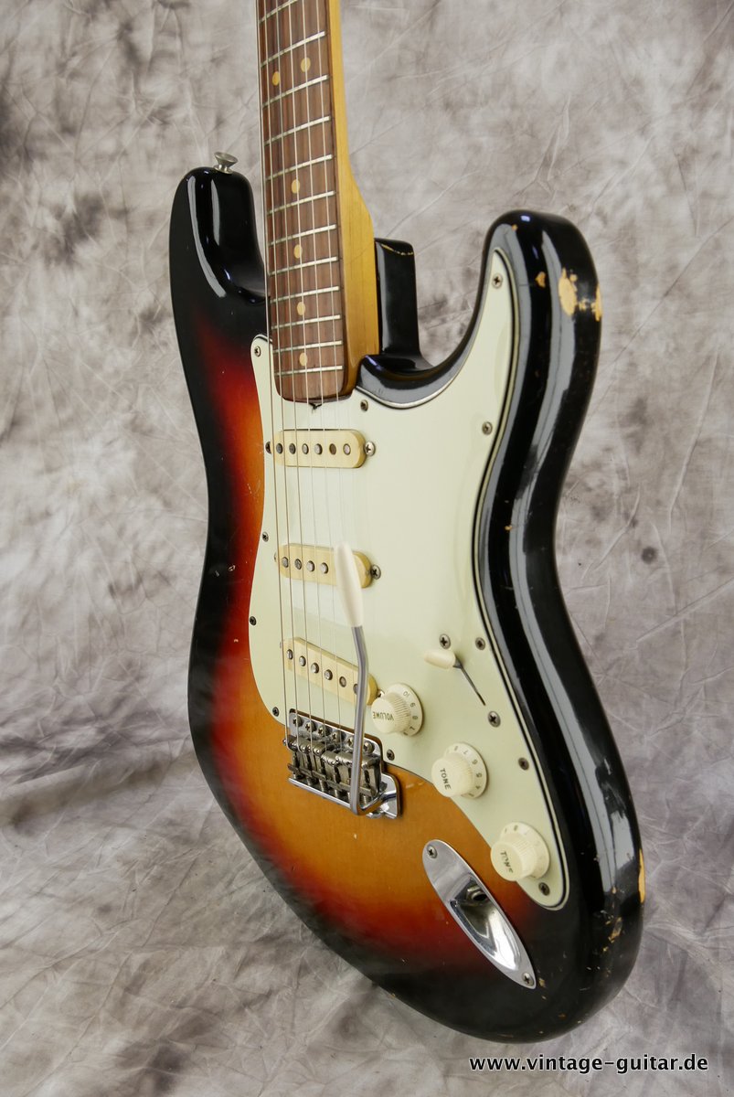 Fender-Stratocaster-1964-sunburst-006.JPG