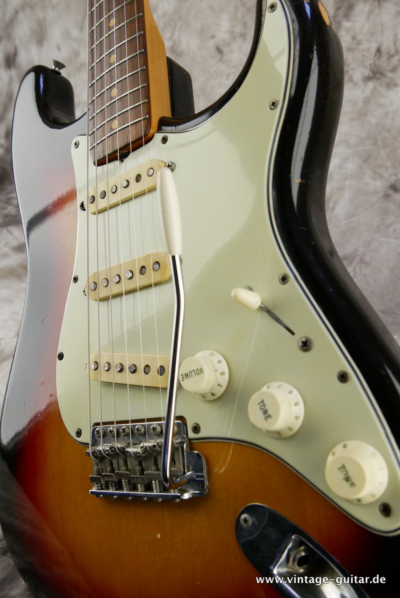 Fender-Stratocaster-1964-sunburst-010.JPG