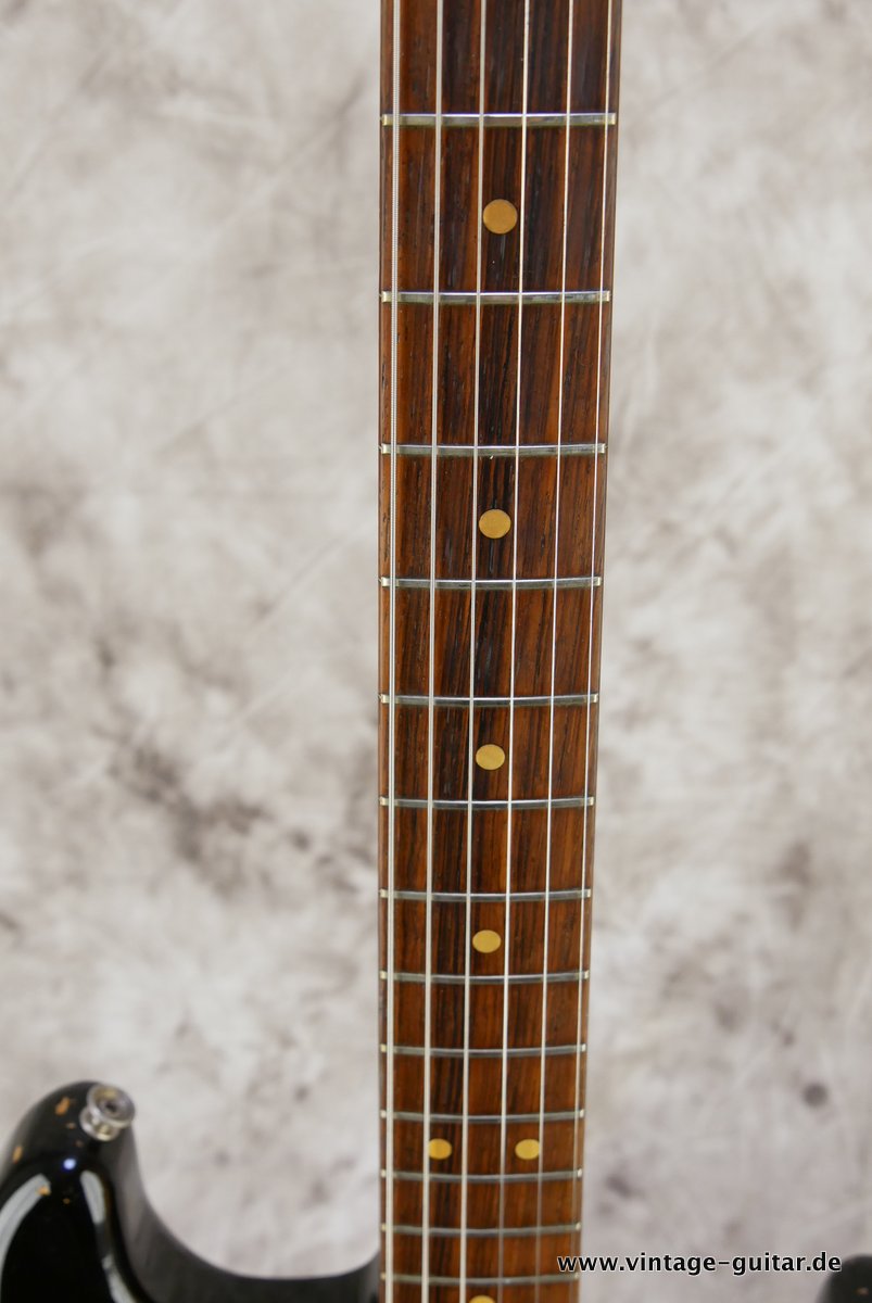 Fender-Stratocaster-1964-sunburst-013.JPG