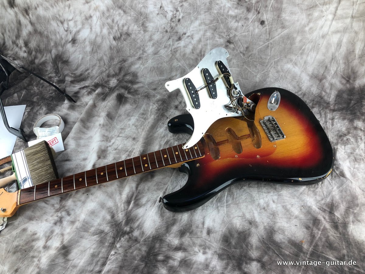 Fender-Stratocaster-1964-sunburst-021.JPG