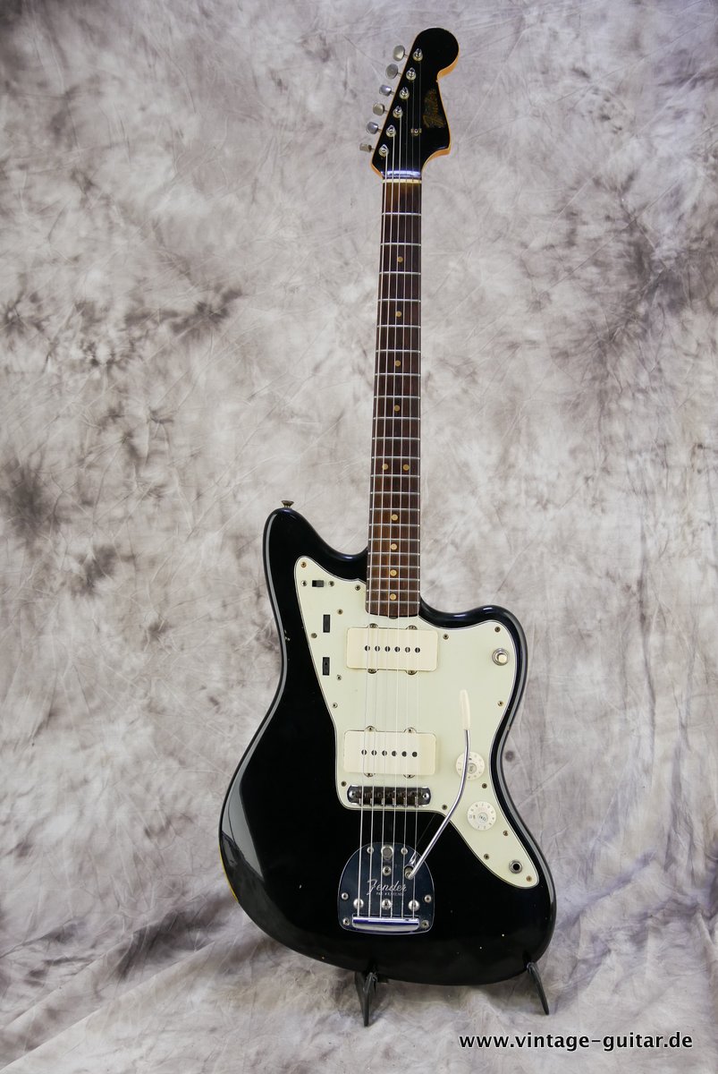 Fender-Jazzmaster-1963-black-matching-headstock-001.JPG