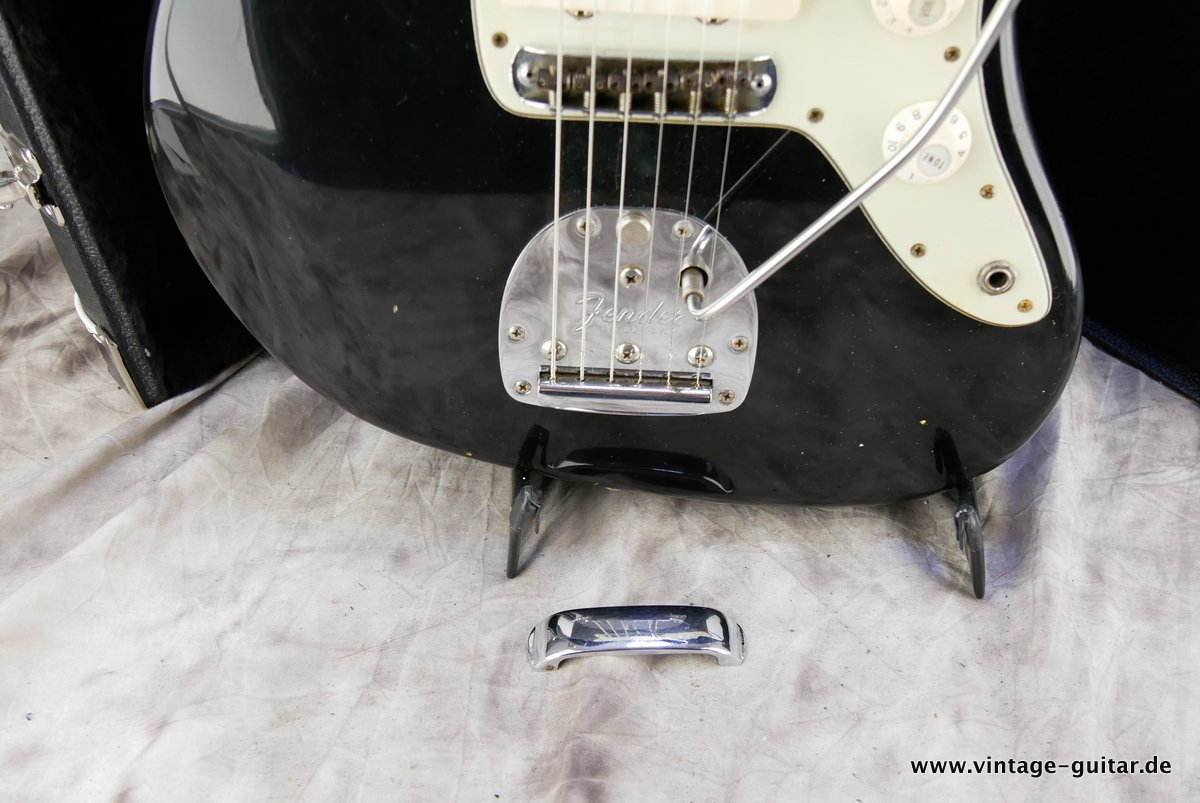 Fender-Jazzmaster-1963-black-matching-headstock-016.JPG