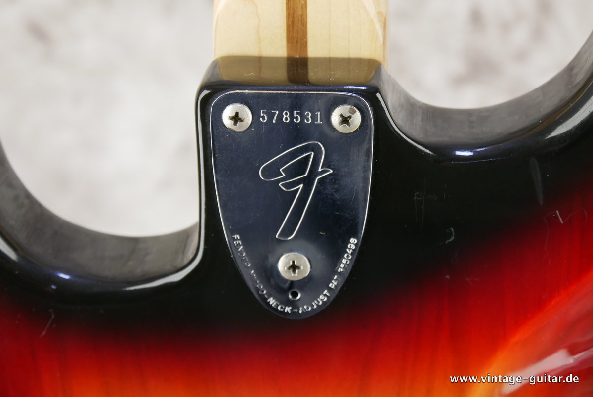 Fender-Stratocaster-1974-sunburst-013.JPG