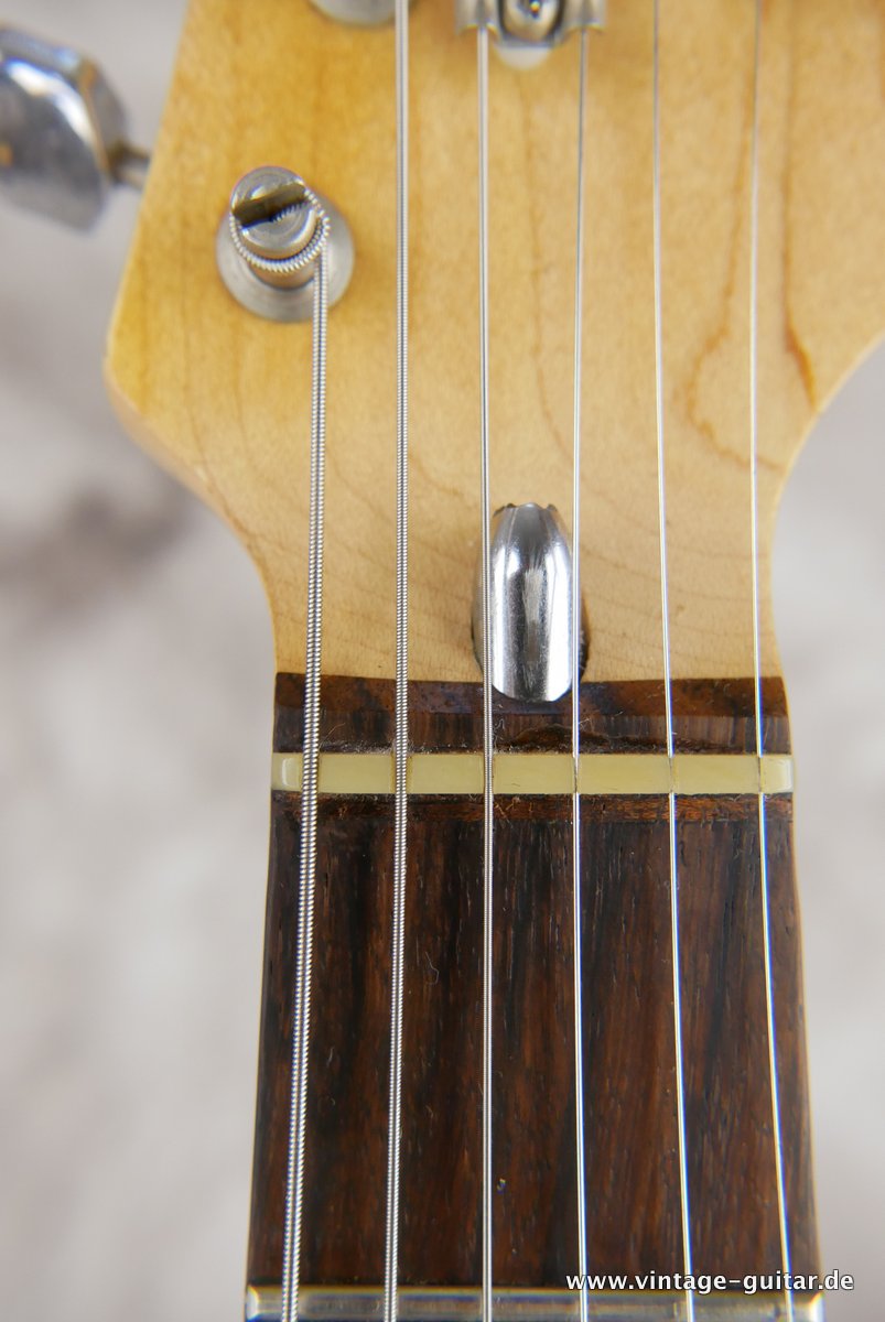 Fender-Stratocaster-1974-sunburst-015.JPG