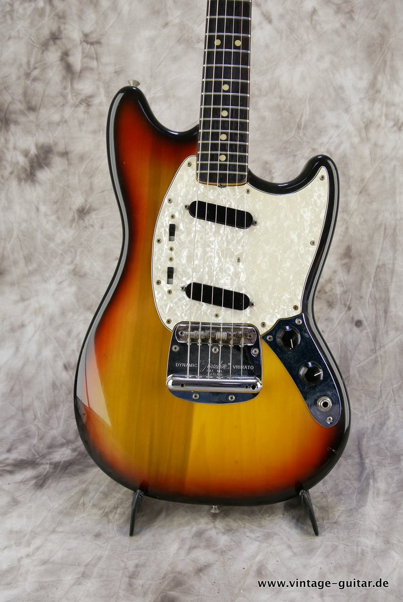 Fender-Mustang-1969-sunburst-002.JPG