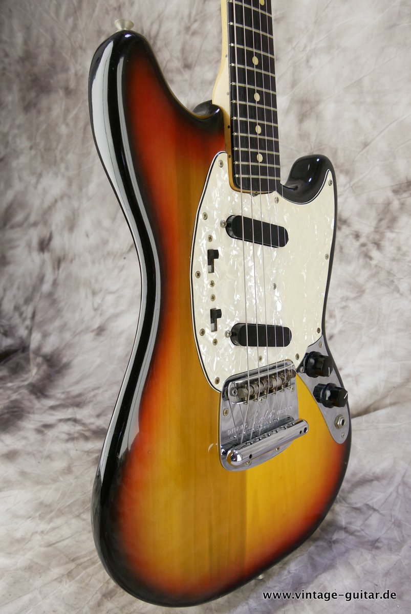 Fender-Mustang-1969-sunburst-005.JPG