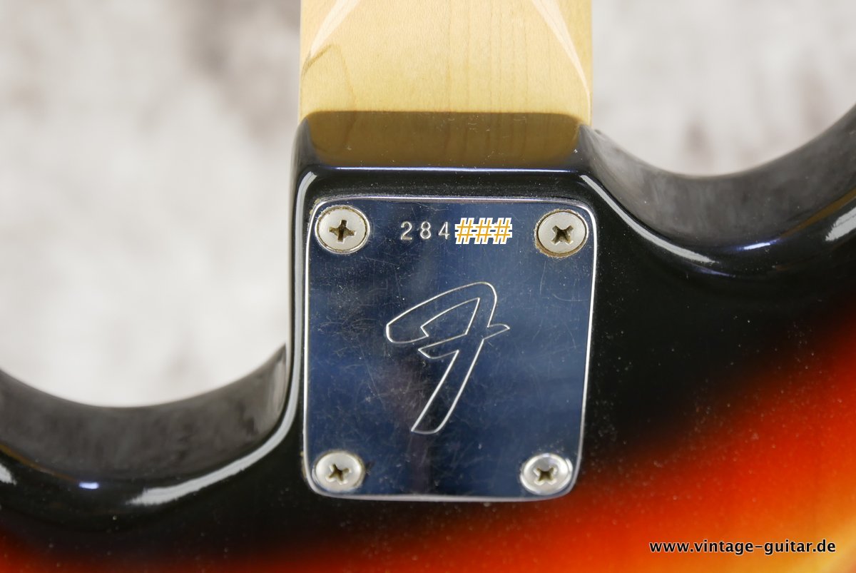 Fender-Mustang-1969-sunburst-013.JPG