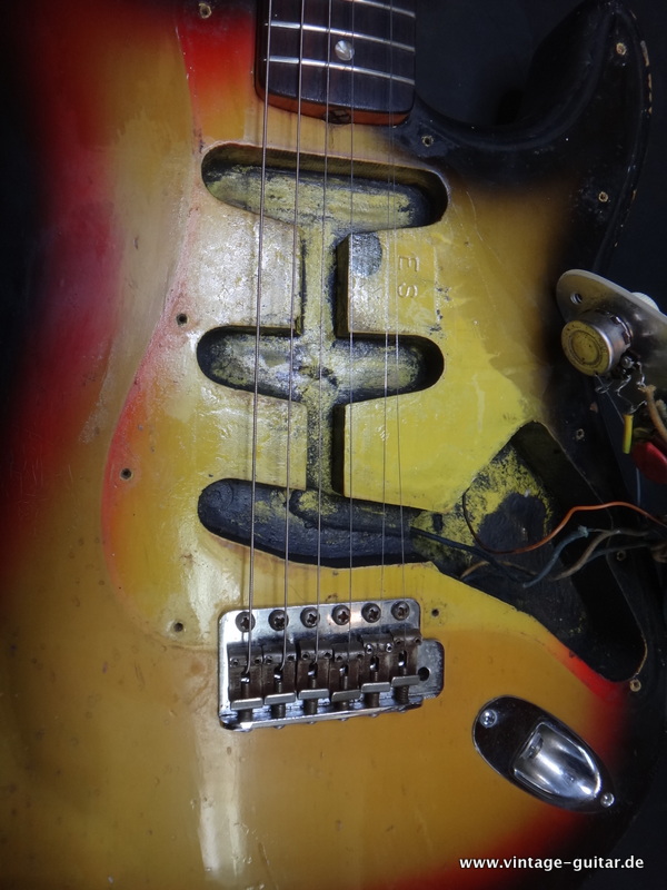 Fender-Stratocaster-1966_sunburst_vg-018.JPG