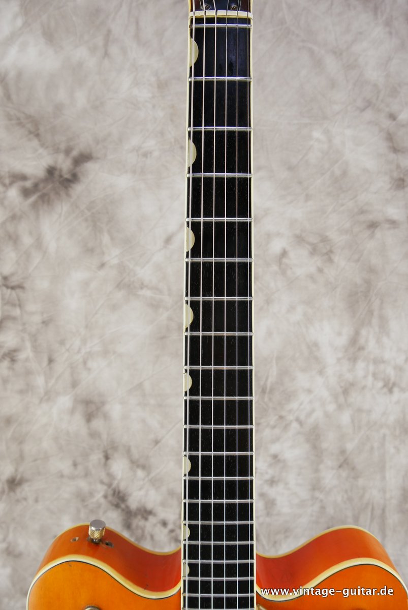 img/vintage/3528/Gretsch_6120_Chet_Atkins_Doublecut_Orange_1964-011.JPG