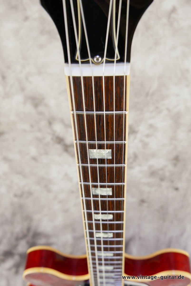 img/vintage/3533/Gibson_ES_330_cherry_Custom_Shop_2009-007.JPG