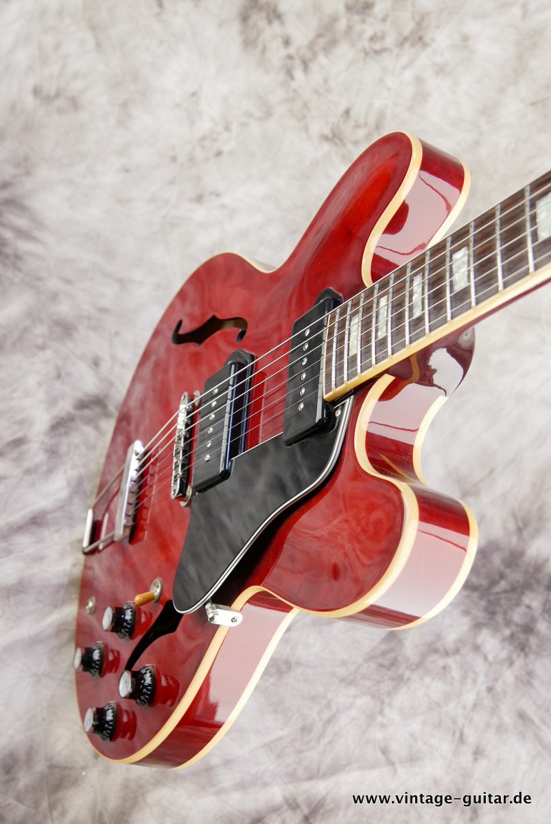 Gibson_ES_330_cherry_Custom_Shop_2009-010.JPG