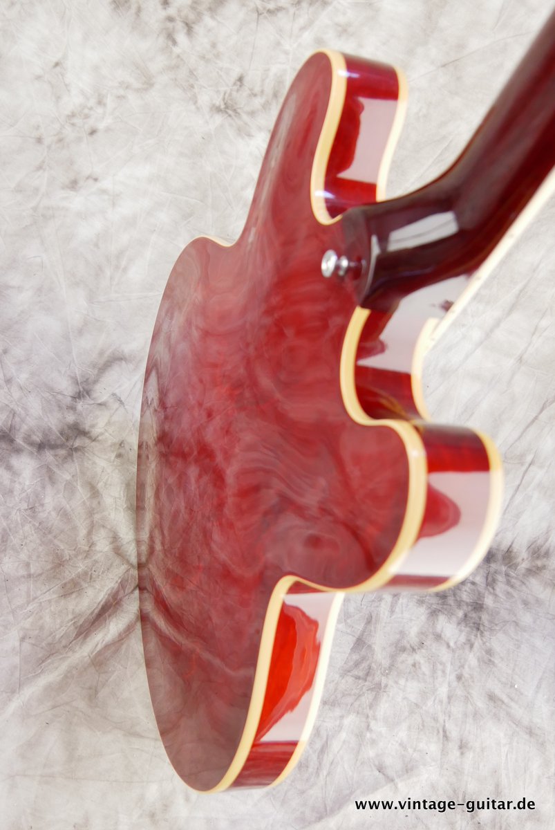 Gibson_ES_330_cherry_Custom_Shop_2009-011.JPG