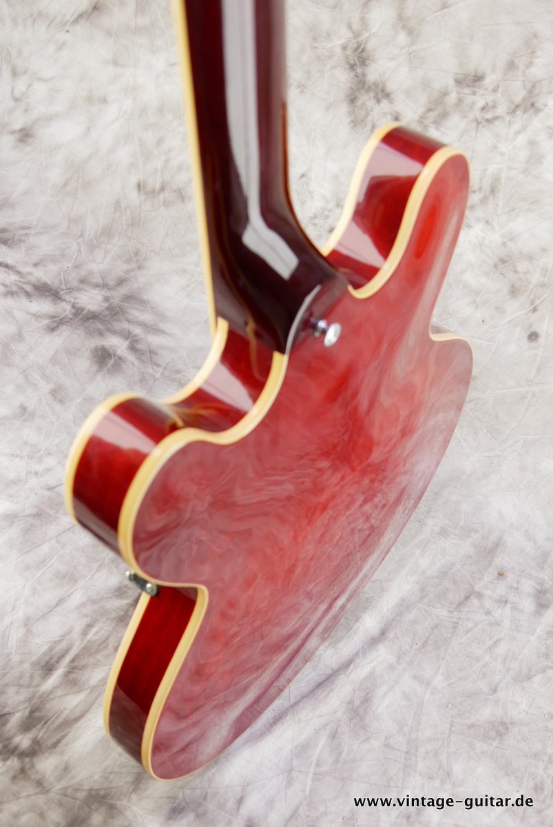 Gibson_ES_330_cherry_Custom_Shop_2009-012.JPG