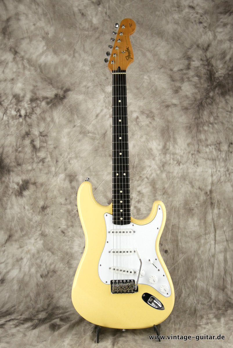 Fender-Stratocaster-California-Series-1997-001.JPG
