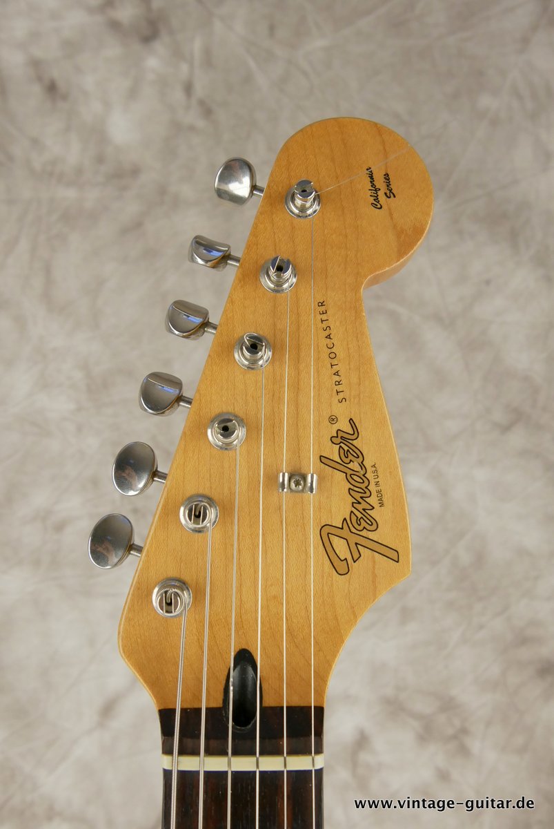 Fender-Stratocaster-California-Series-1997-009.JPG