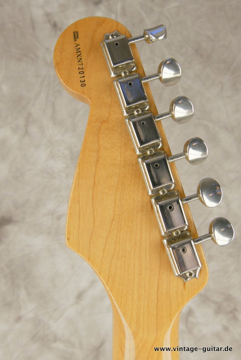 Fender-Stratocaster-California-Series-1997-010.JPG