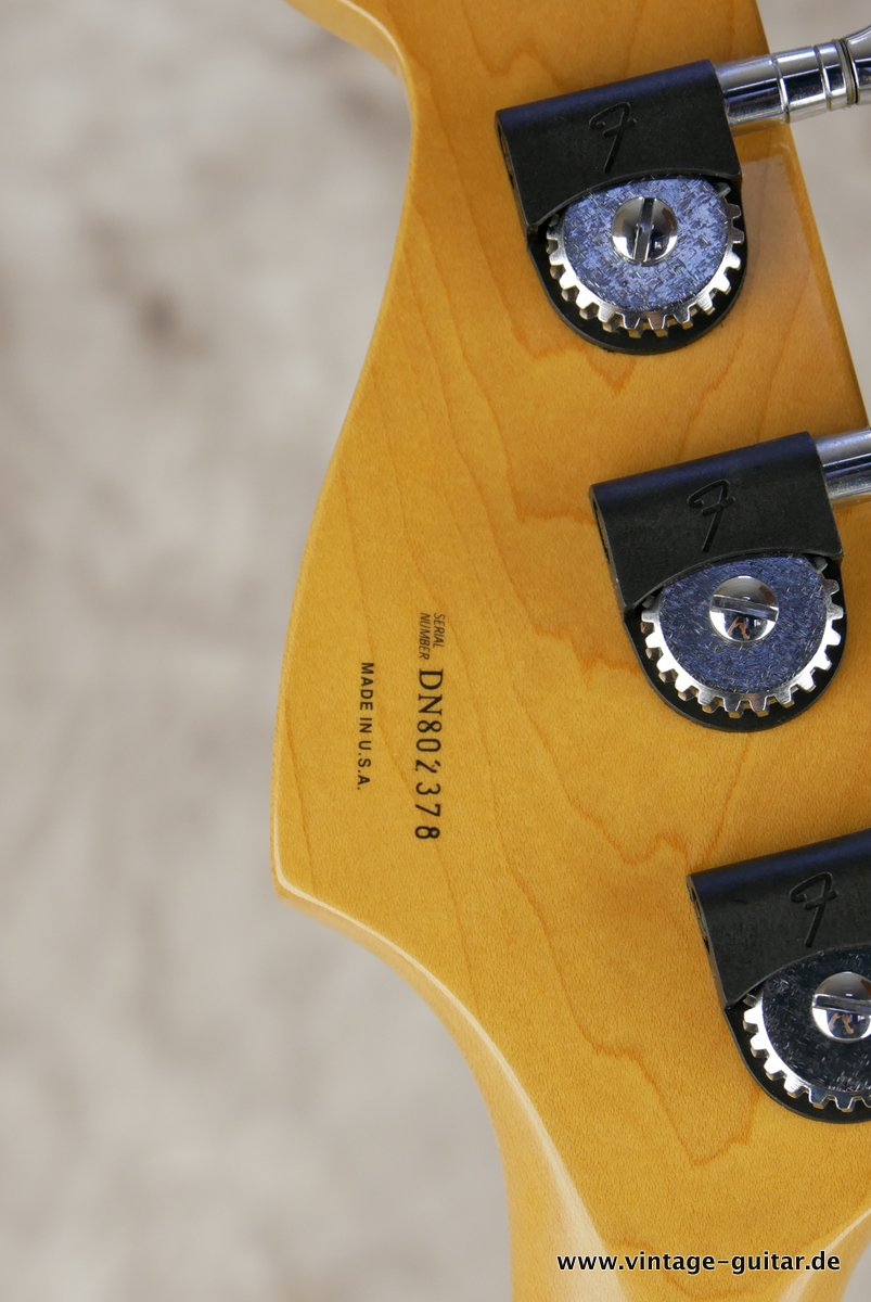 Fender-Jazz-Bass-Deluxe-1998-activ-EMG-011.JPG