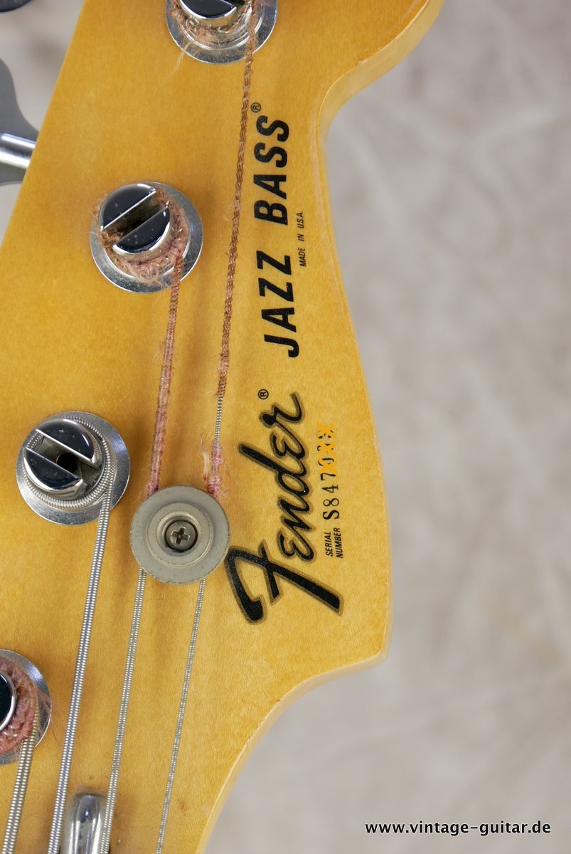 Fender_Jazz_bass_1978_winered-011.JPG