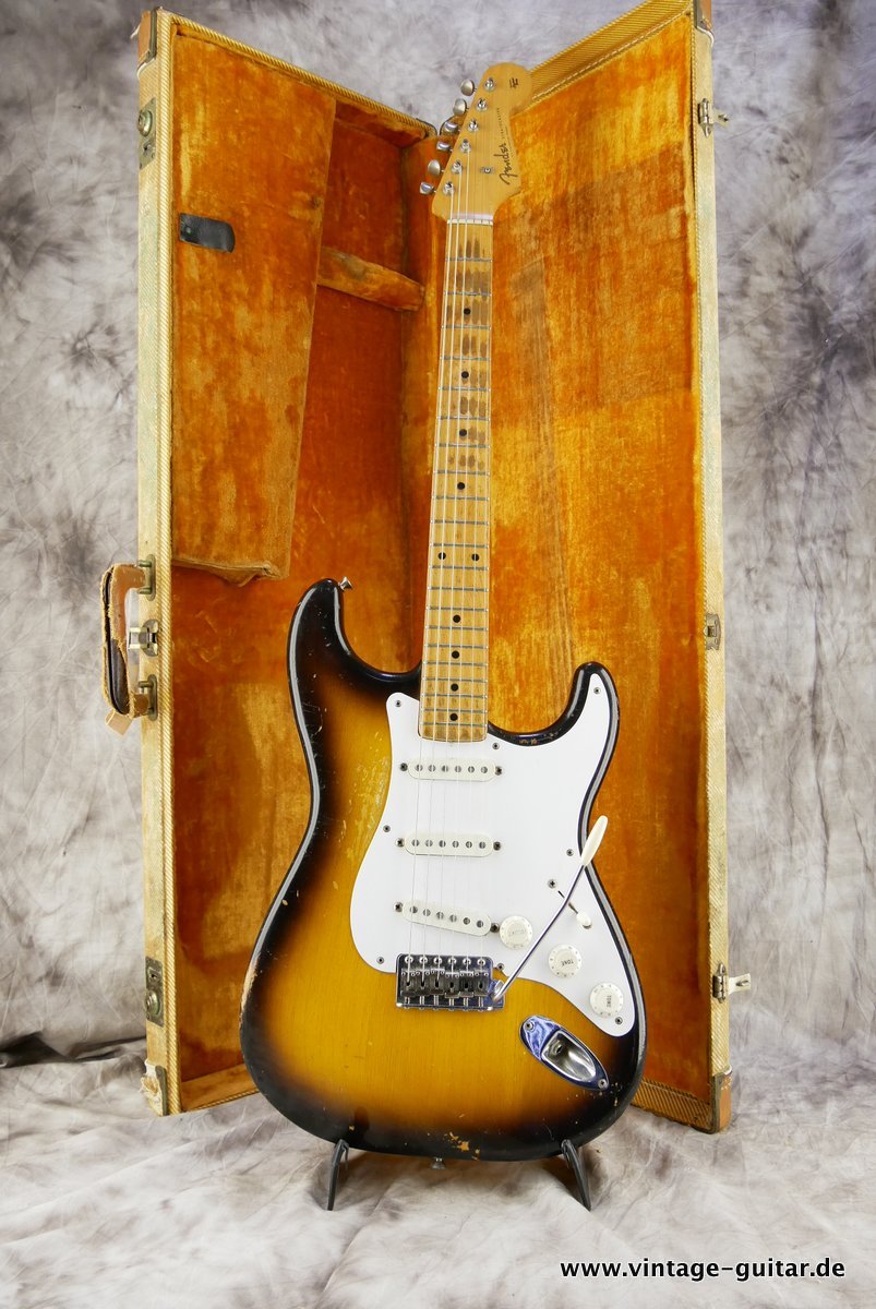 Fender-Stratocaster-1957-two-tone-sunburst-021.JPG