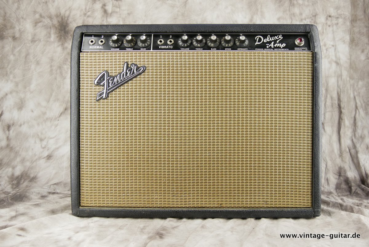 Fender_Deluxe_blackface_1965-001.JPG