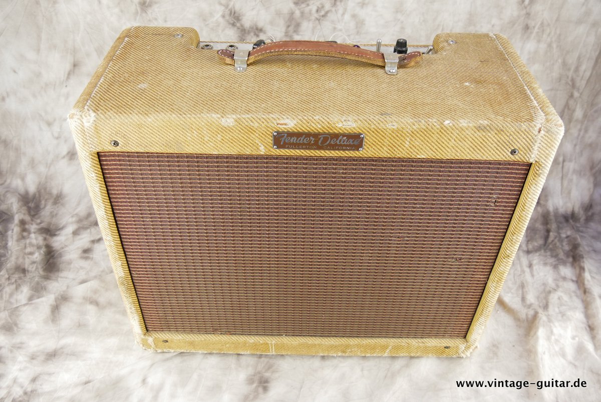 Fender-Deluxe-Amp-1958-002.JPG