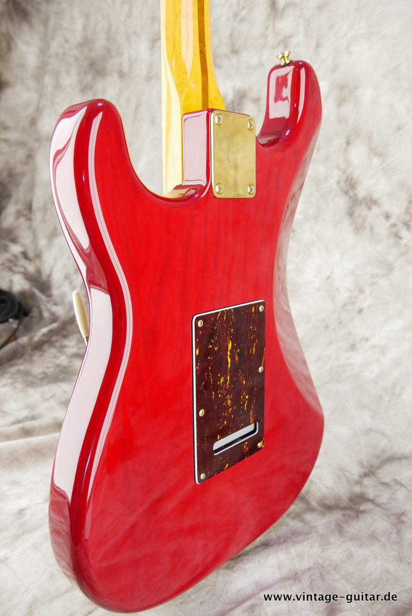 Fender_Stratocaster_Mexico_2013_Crimson_Red_transparent-008.JPG