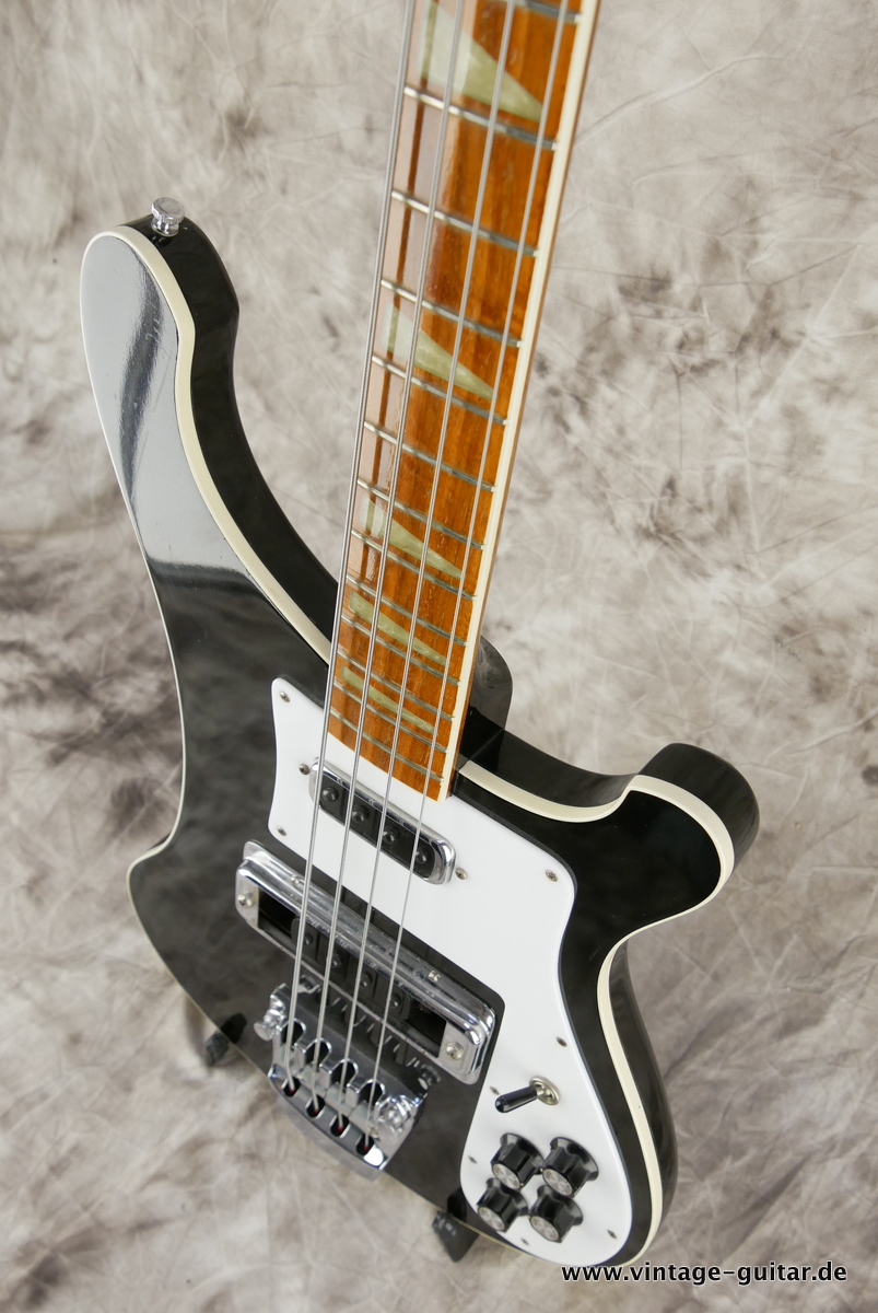 Rickenbacker_4001_black_1976-021.JPG