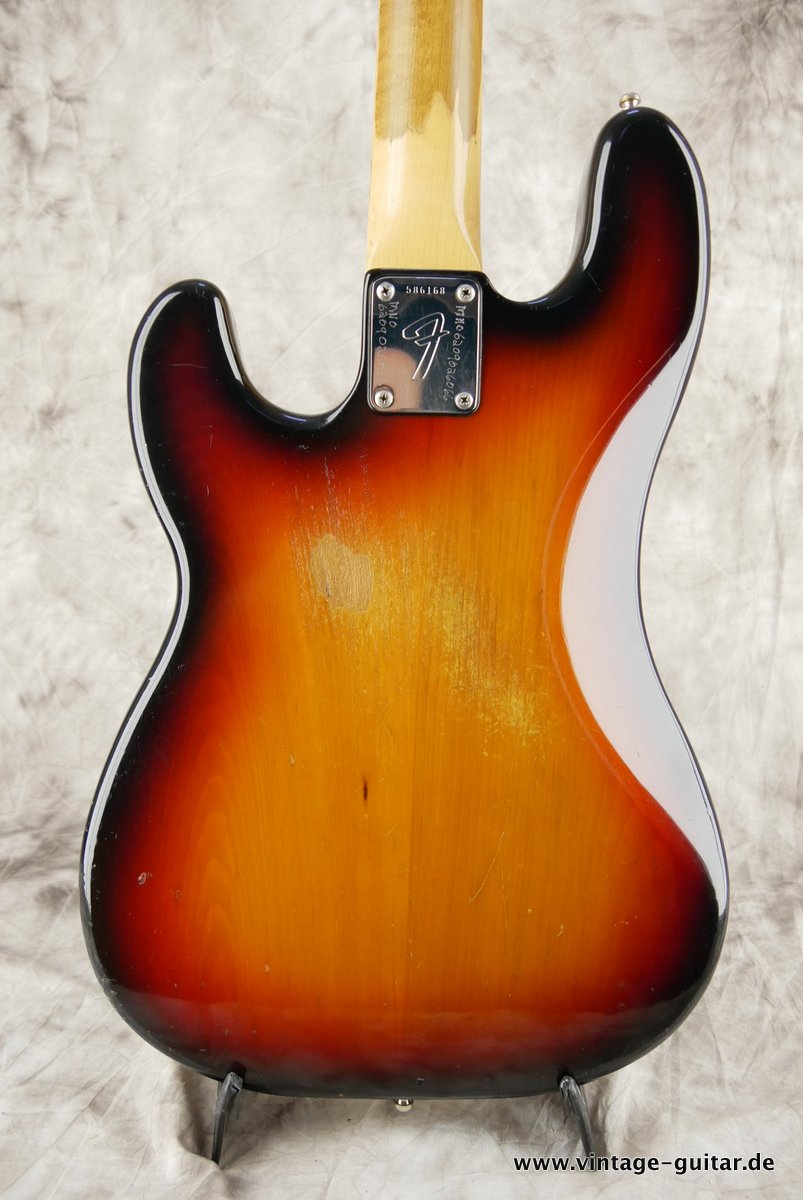 Fender_Precision_Bass_sunburst_1973-004.JPG