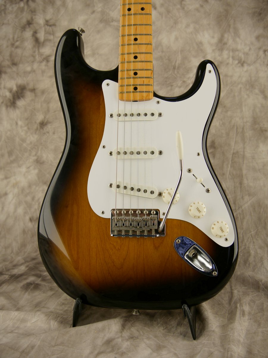 Fender-Stratocaster-1982-57-Reissue-AVRI-Fullerton-002.JPG