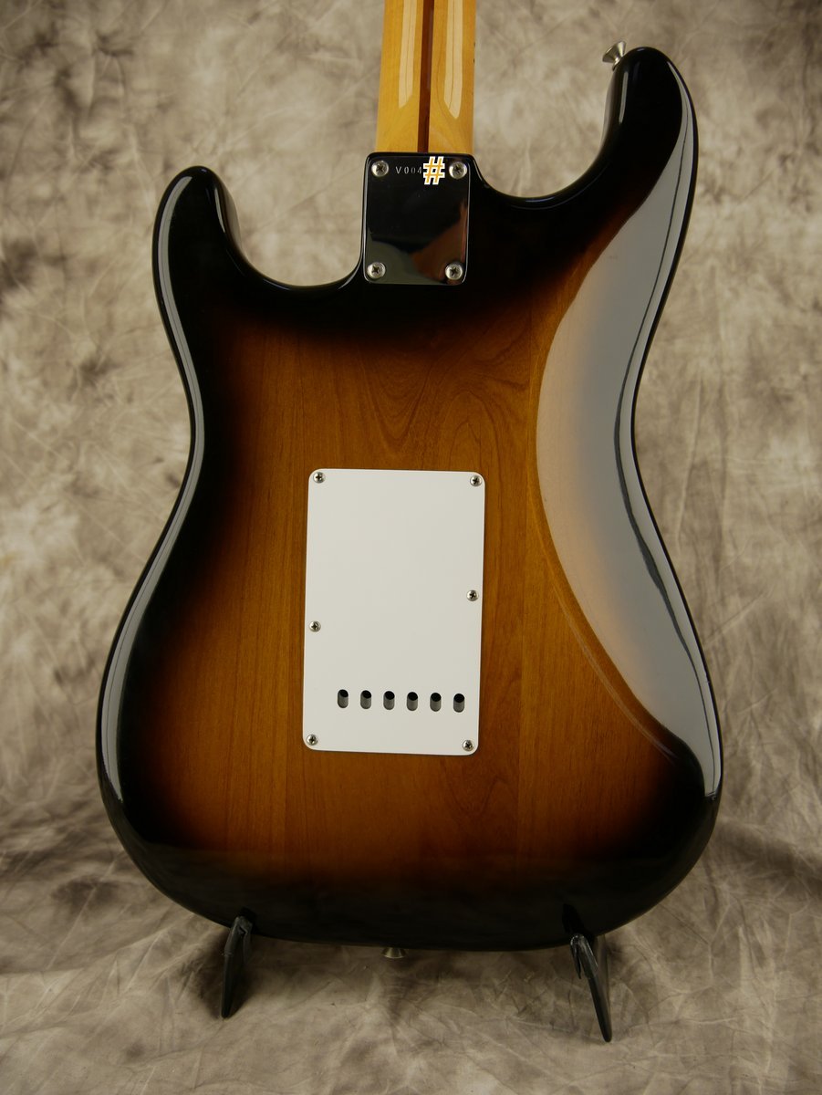 Fender-Stratocaster-1982-57-Reissue-AVRI-Fullerton-004.JPG