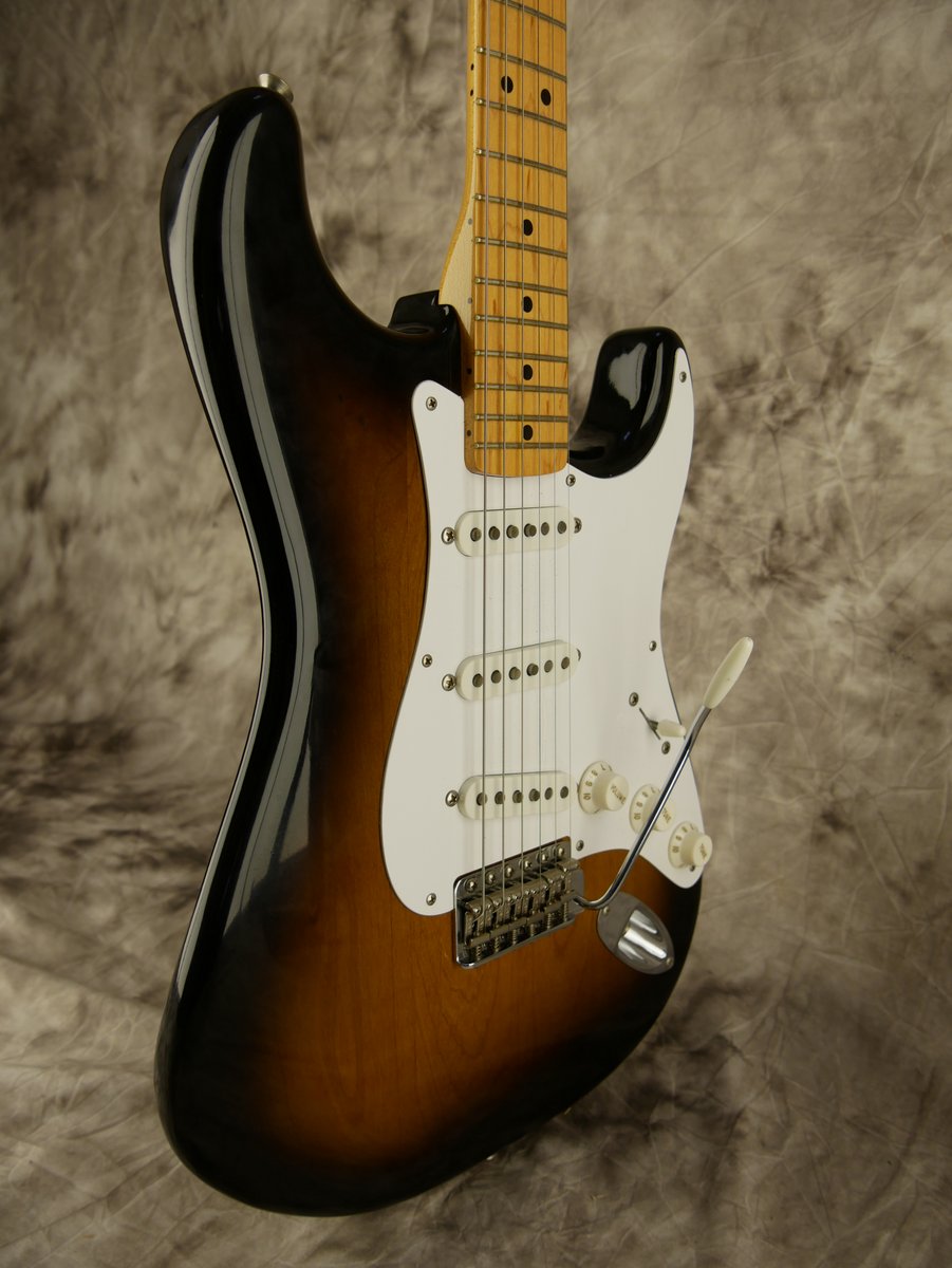 Fender-Stratocaster-1982-57-Reissue-AVRI-Fullerton-005.JPG
