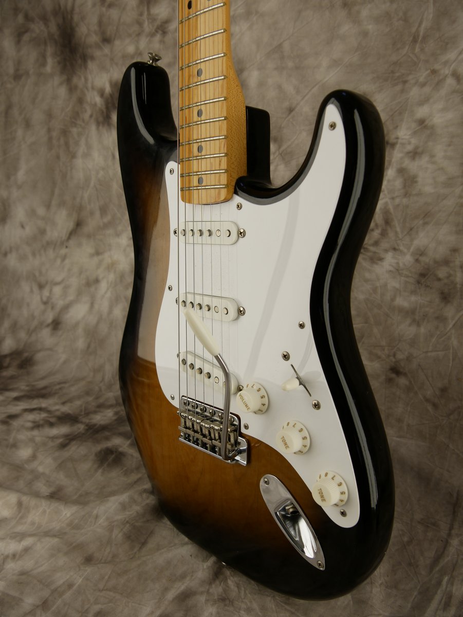 Fender-Stratocaster-1982-57-Reissue-AVRI-Fullerton-006.JPG